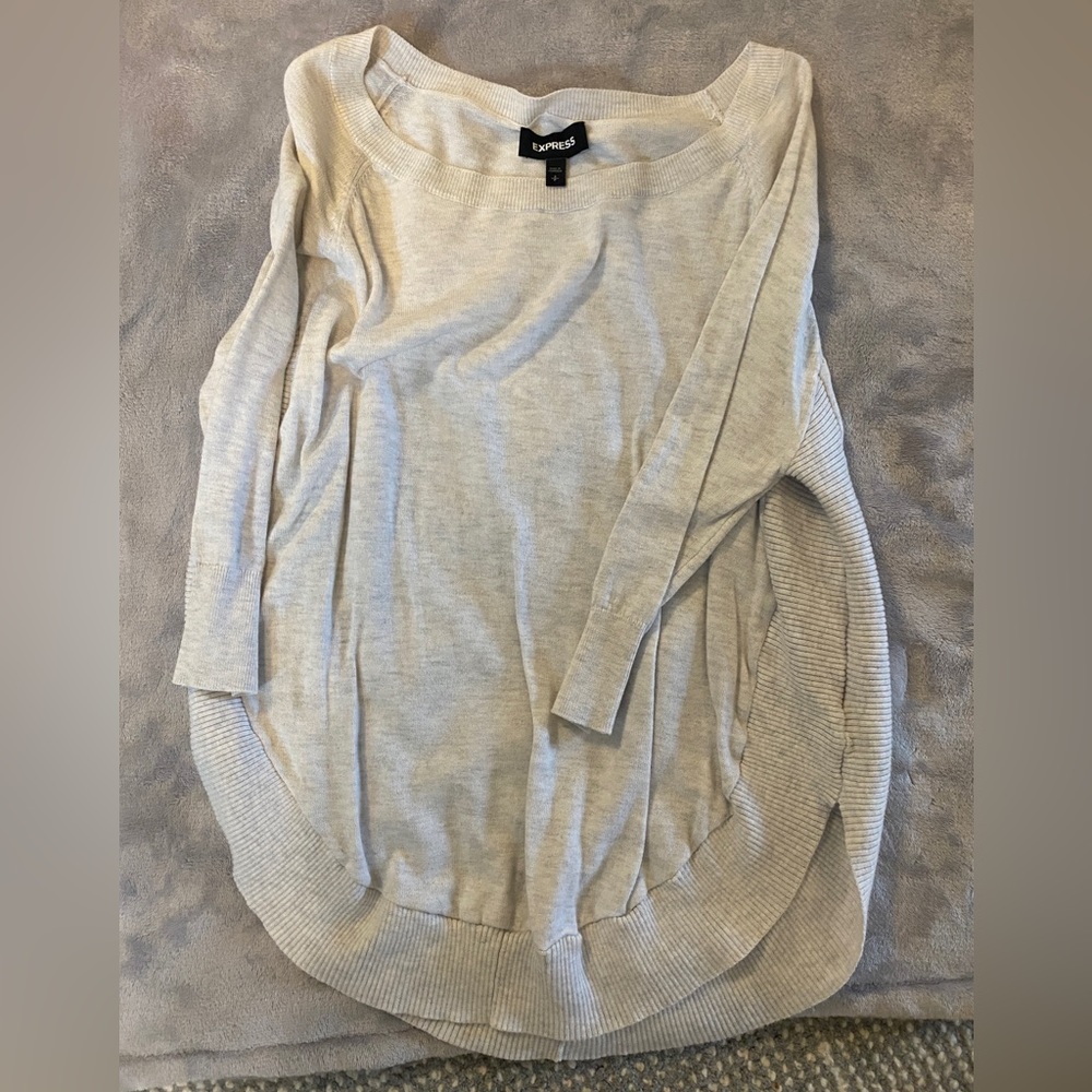 New express top. Small. Gray.